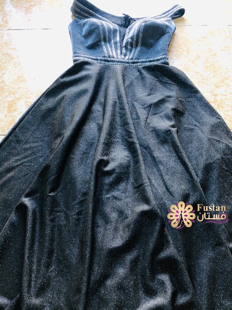 فستان فضي طويل وماكسي