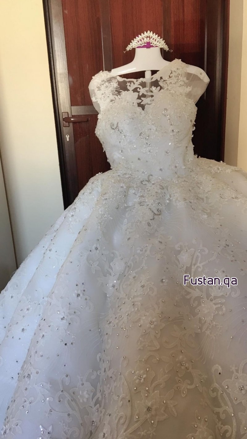 فستان زفاف بيع او ايجار ?