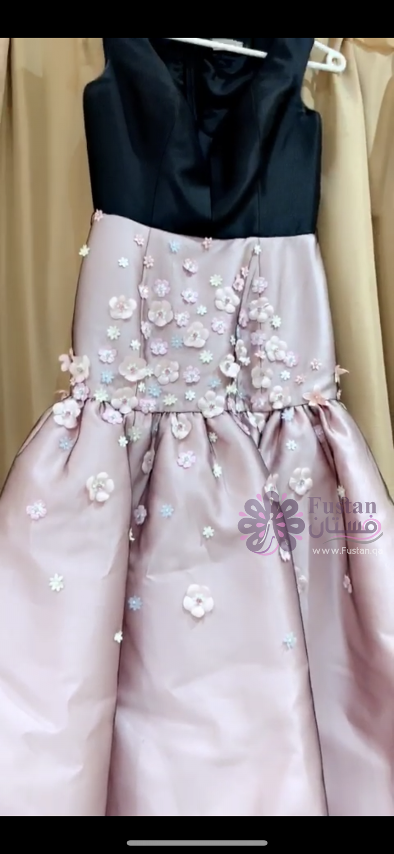 فستان ناعم وانيق