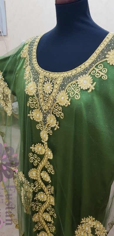 ثوب تقليدي  لحفلات الزواج أو الحنا او سهرات رمضان