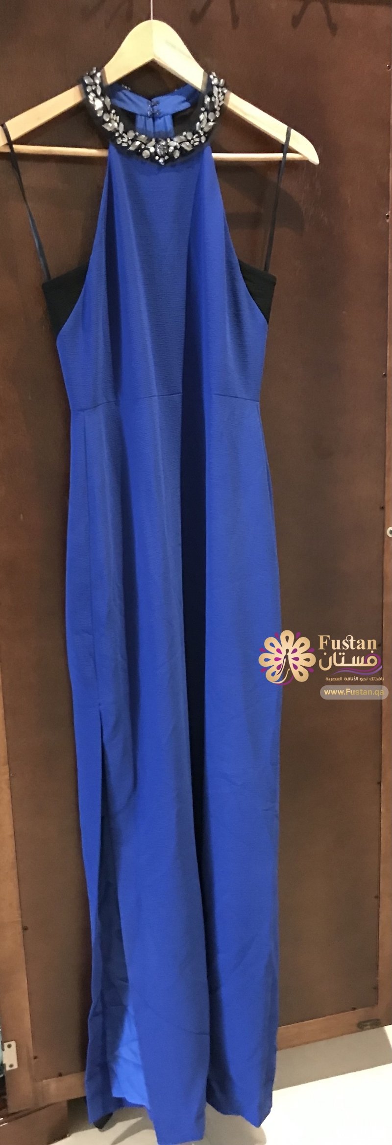 فستان سهرة ازرق ملكي راقي جداً 