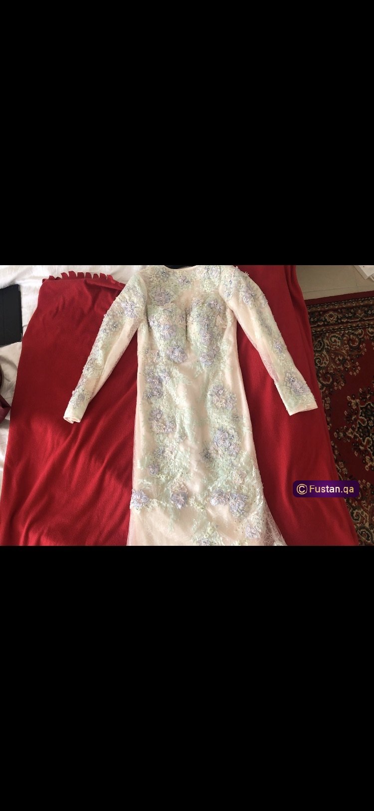 فستان سهره لبسه واحده ساعتين