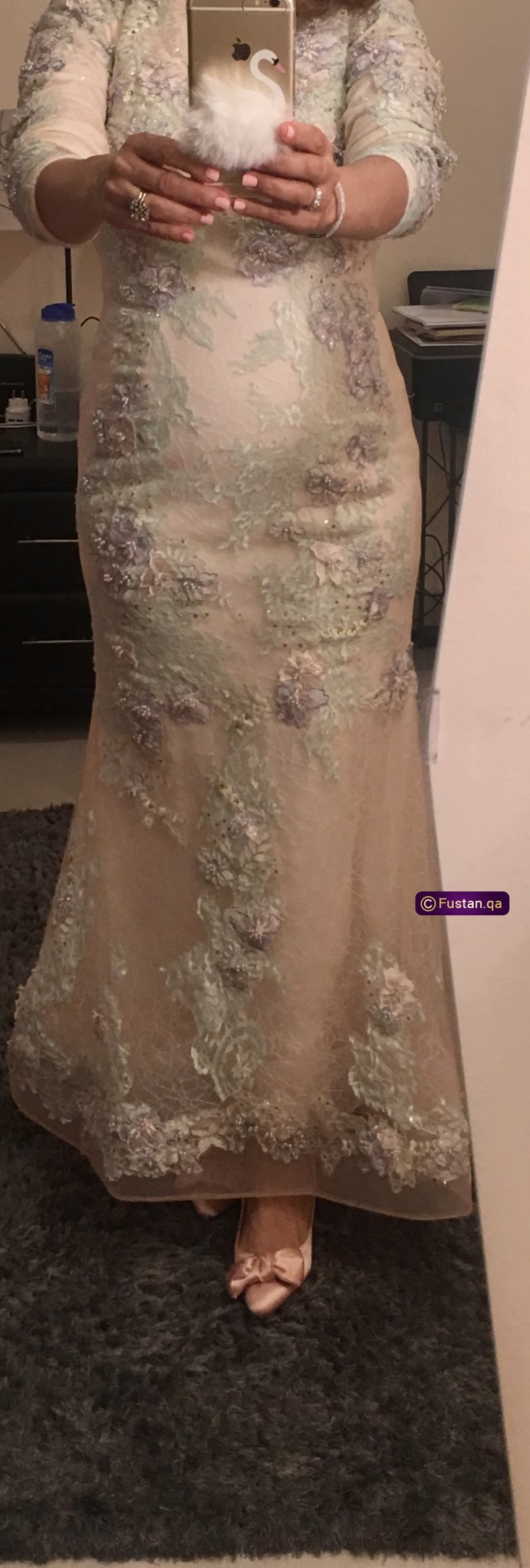 فستان سهره لبسه واحده ساعتين