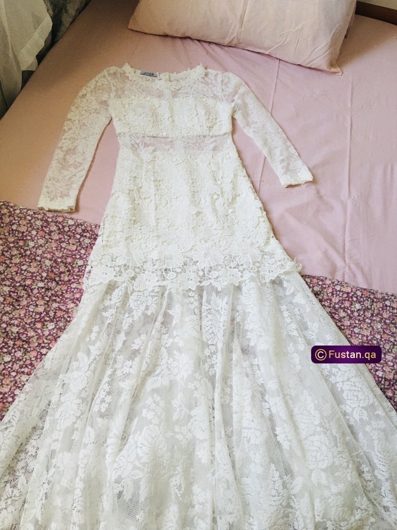 فستان سهره لبسه وحده مررره حلو ع لبس 