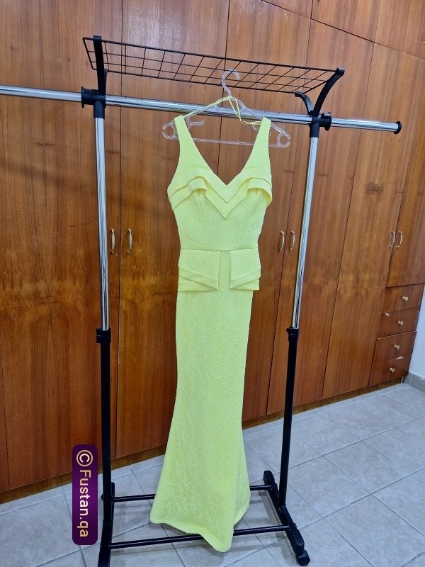 Yellow dress 