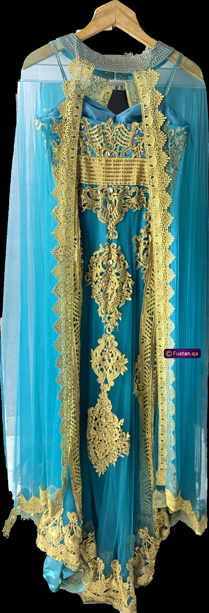 فستان ملكة لبس ٣ ساعات 