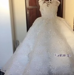 فستان زفاف بيع او ايجار ?