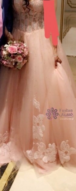 فستان ملكة او خطوبة فخم 