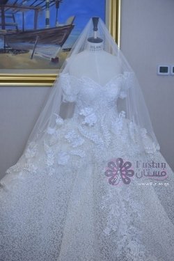 فستان عرس للمصممه الكويتيه زينب الواوان