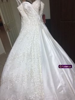 فستان زفاف لبسه واخدة