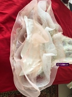 فستان سهره لبسه واحده ساعتين