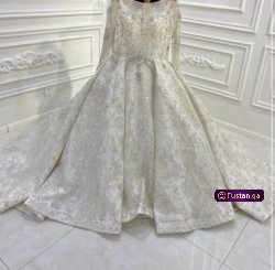 فستان زفاف للايجار او البيع 