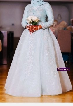 Wedding gown for sale. فستان زفاف للبيع 